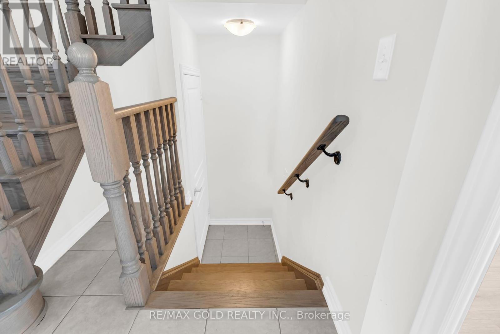 158 Etheridge Avenue, Milton, Ontario  L9E 0A5 - Photo 45 - W12463924
