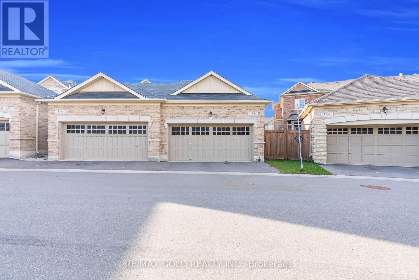 158 Etheridge Avenue, Milton, Ontario  L9E 0A5 - Photo 6 - W12463924
