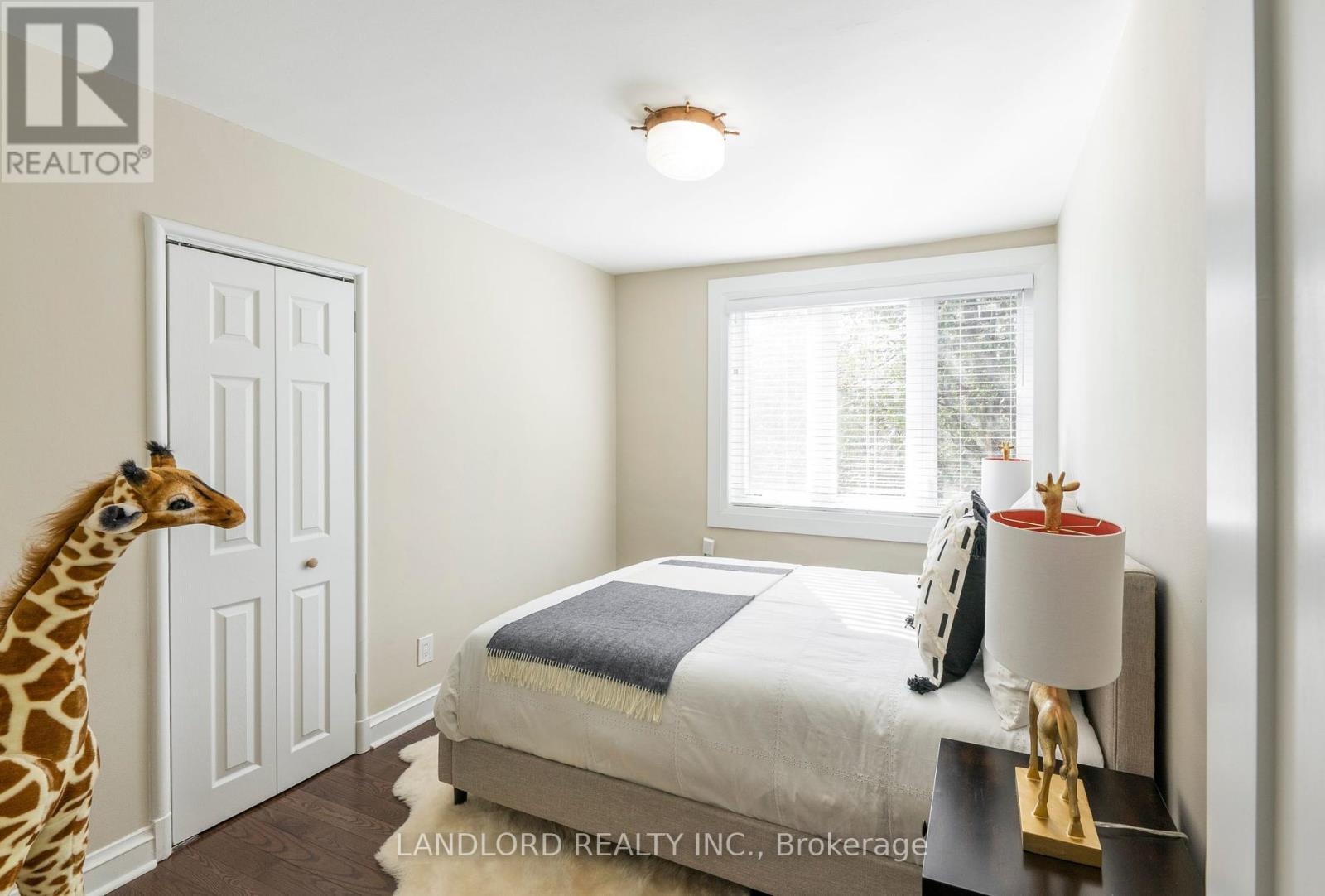 53 Wilgar Road, Toronto, Ontario  M8X 1J8 - Photo 19 - W12463979