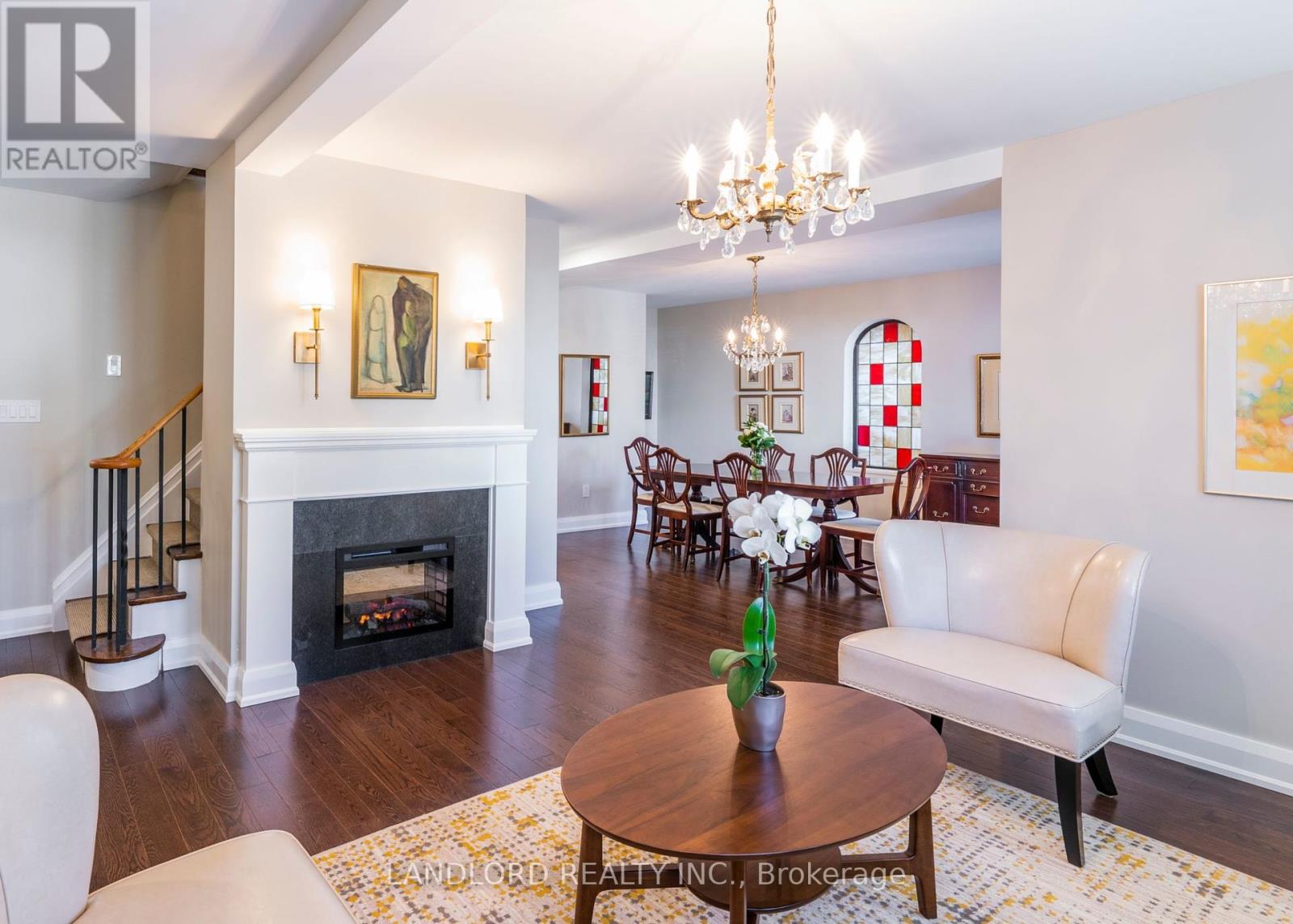 53 Wilgar Road, Toronto, Ontario  M8X 1J8 - Photo 2 - W12463979