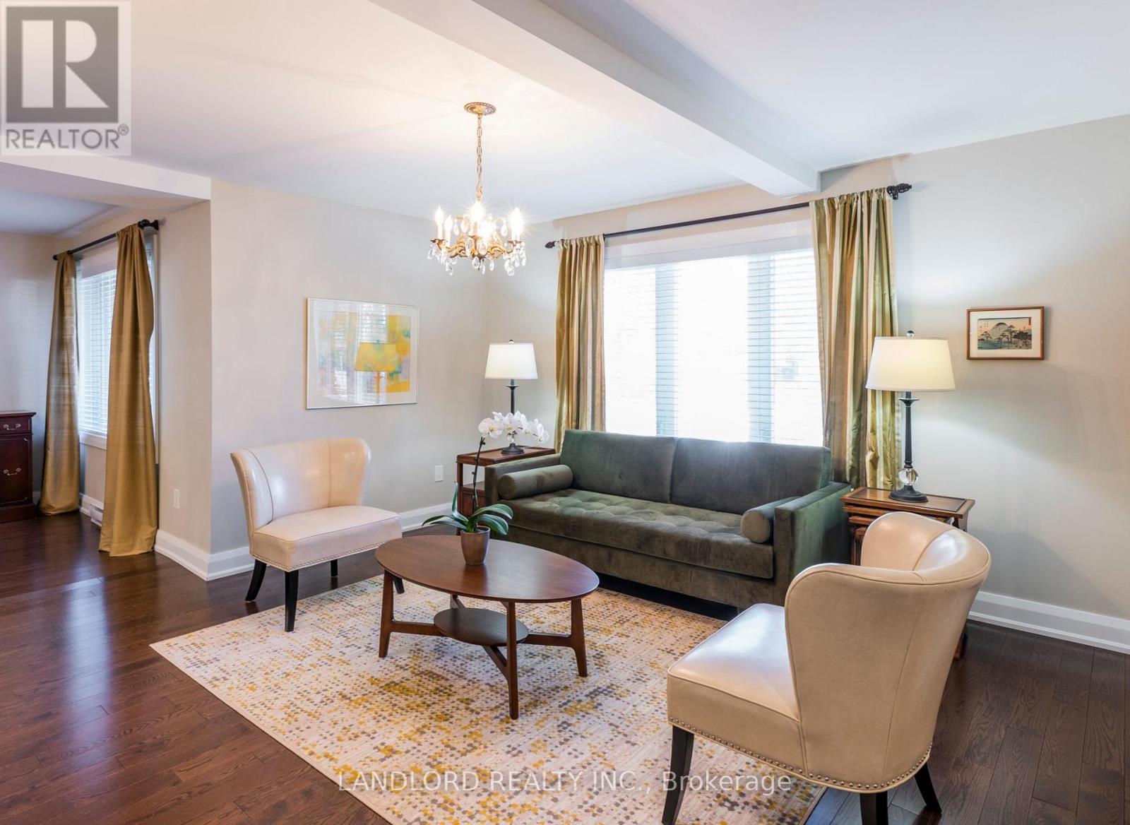 53 Wilgar Road, Toronto, Ontario  M8X 1J8 - Photo 3 - W12463979