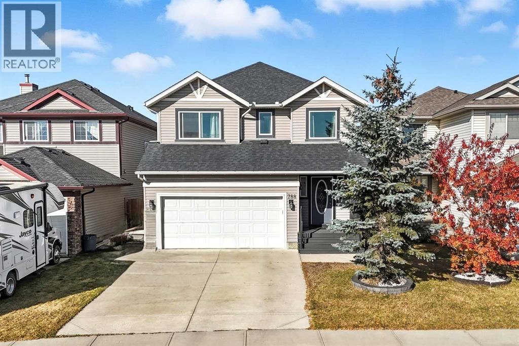 788 Luxstone Landing Sw, Airdrie, Alberta  T4B 3L1 - Photo 3 - A2263313
