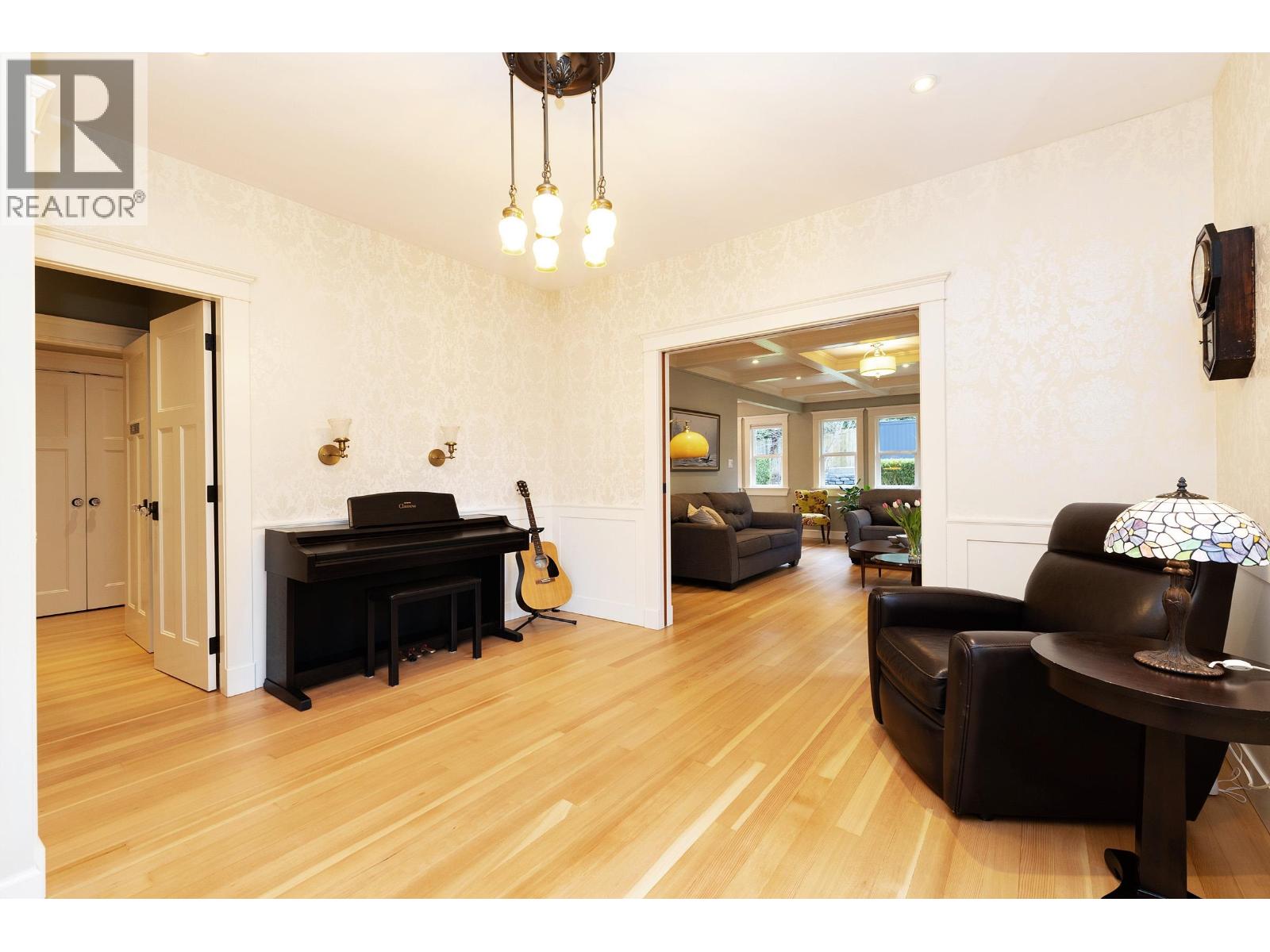 2209 St. George Street, Port Moody, British Columbia  V3H 2G1 - Photo 10 - R3058599
