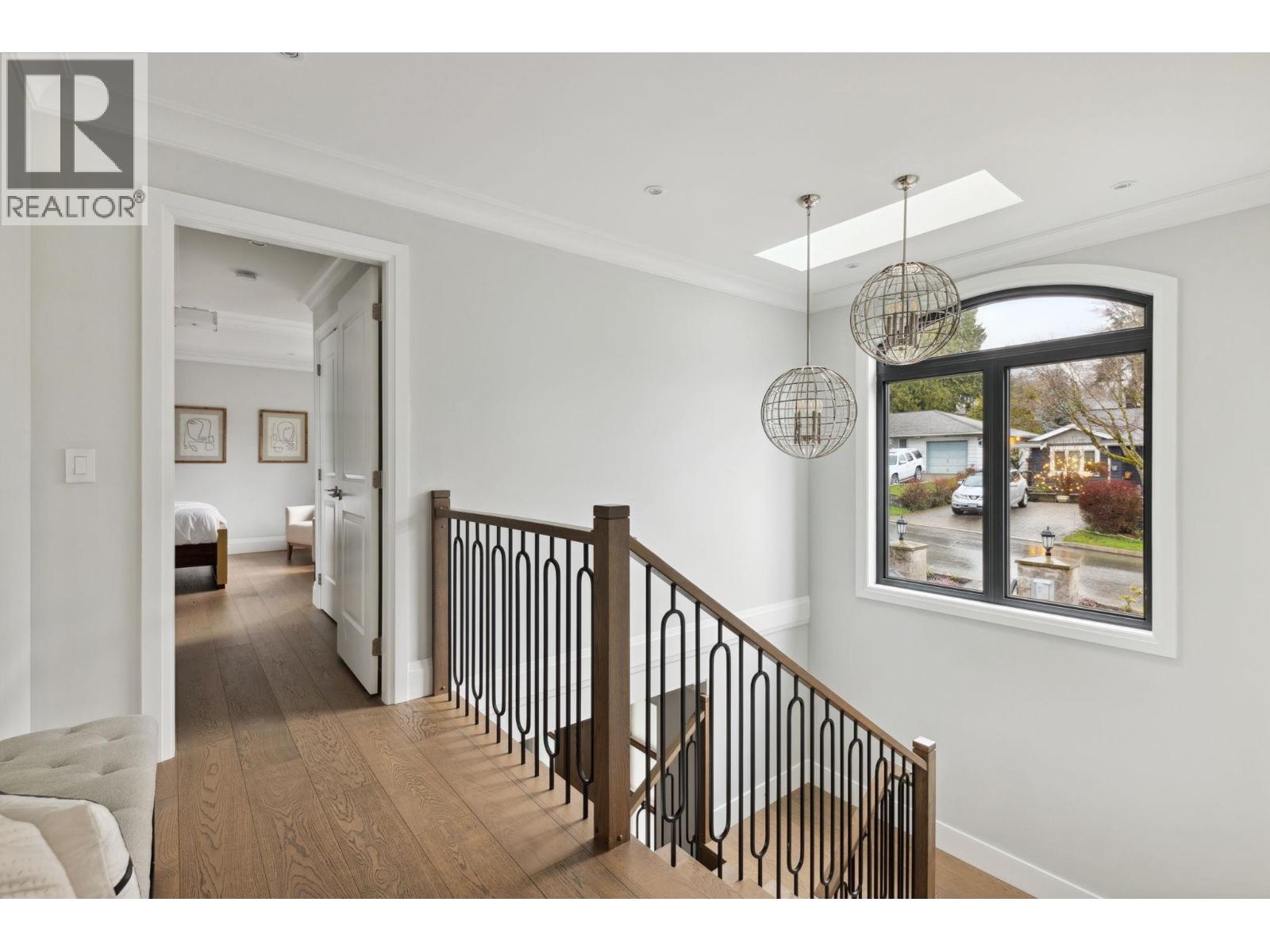 939 Forest Hills Drive, North Vancouver, British Columbia V7R 1M9 - Photo 25 - R3058805