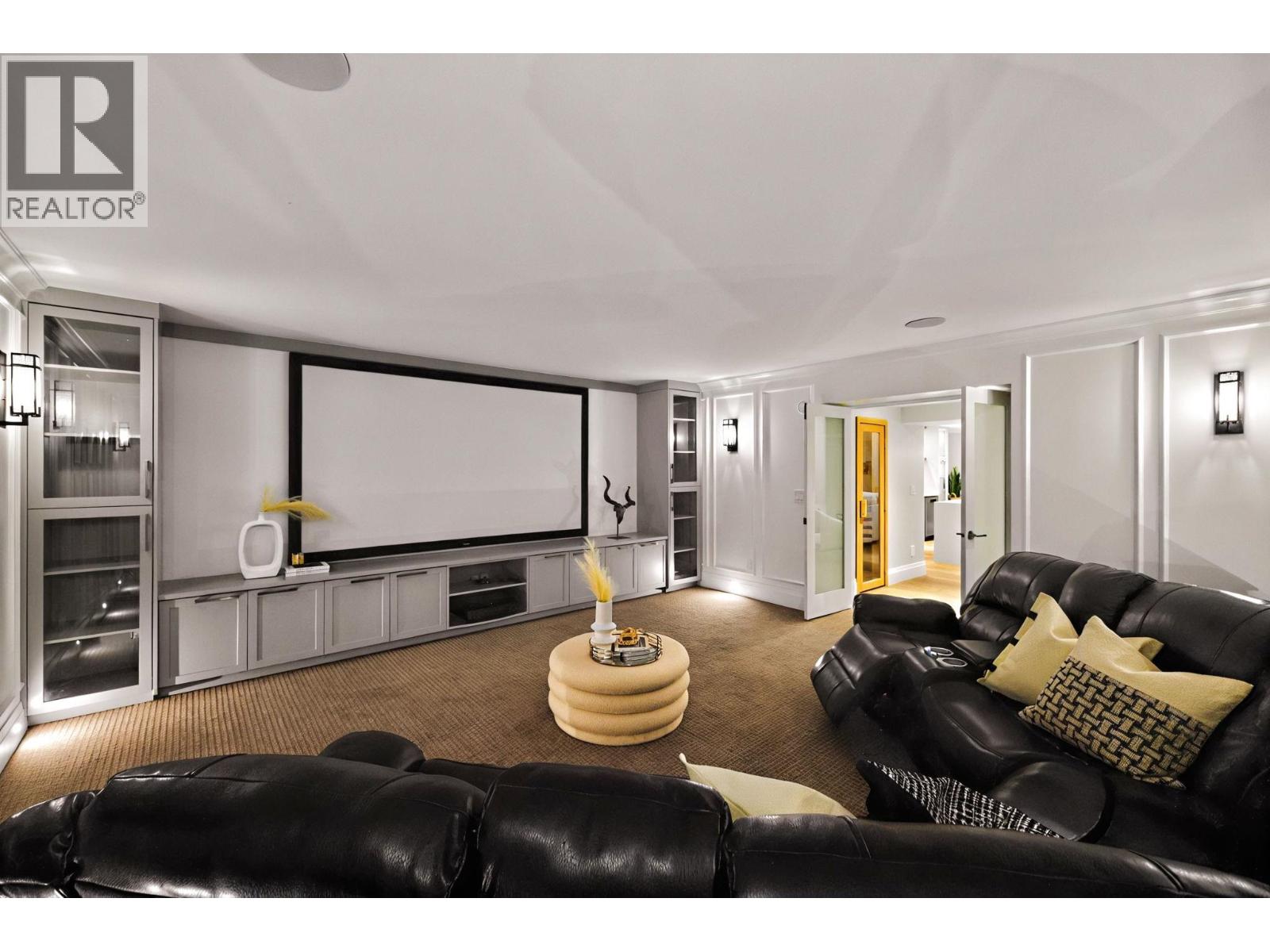 939 Forest Hills Drive, North Vancouver, British Columbia V7R 1M9 - Photo 34 - R3058805