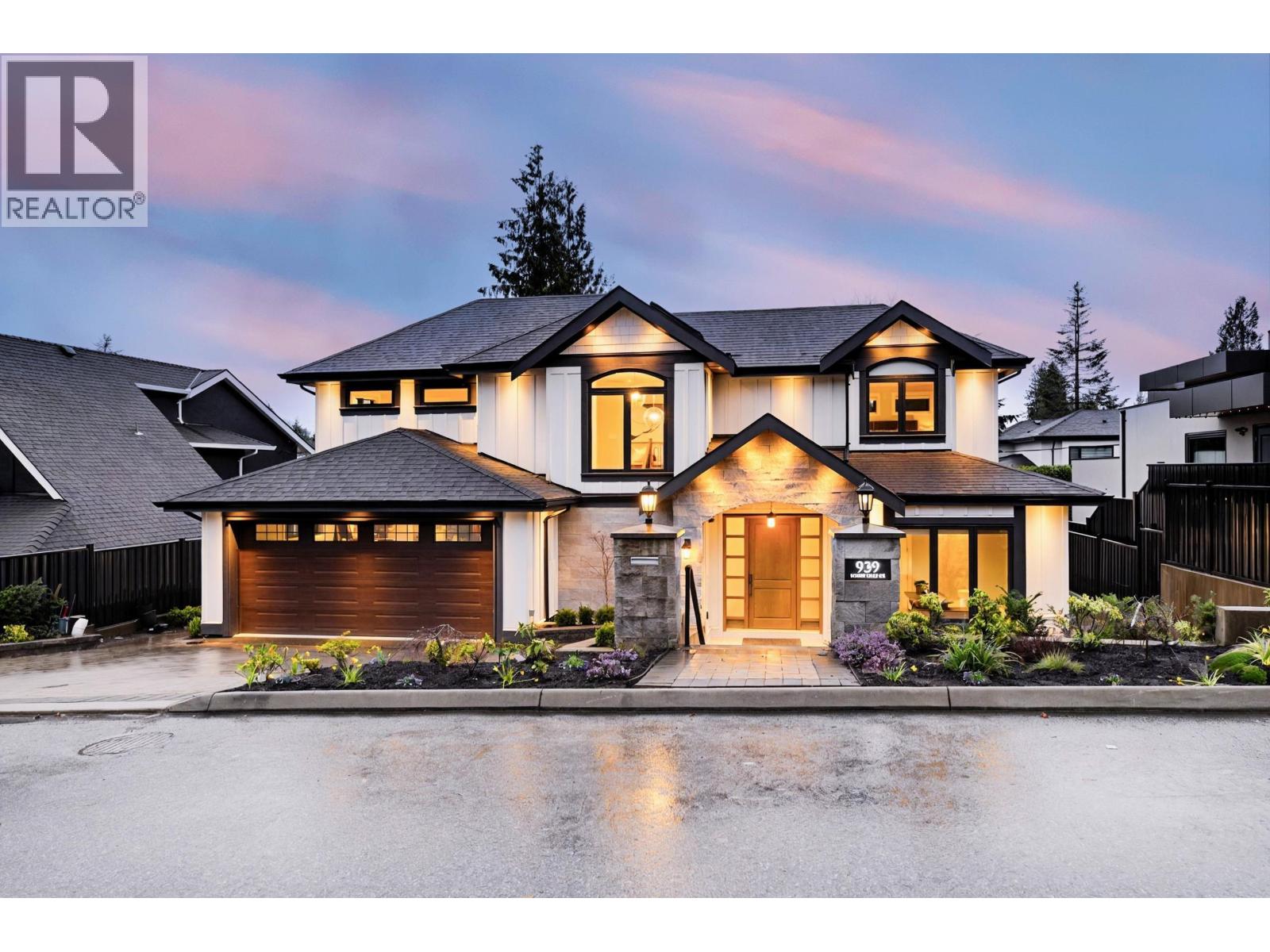 939 FOREST HILLS DRIVE, North Vancouver, British Columbia