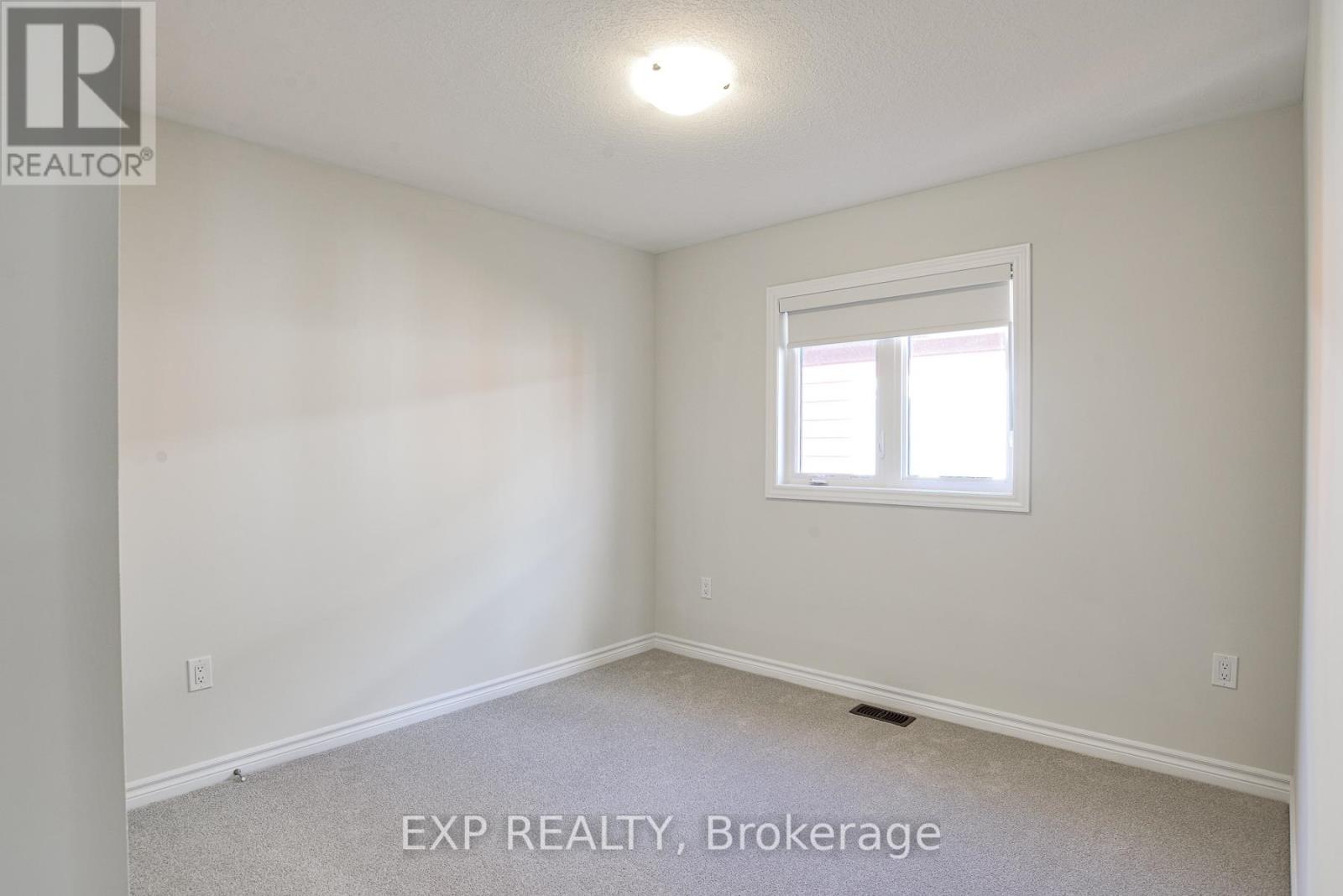 185 Beechwood Forest Lane, Gravenhurst, Ontario  P1P 0H8 - Photo 14 - X12457292
