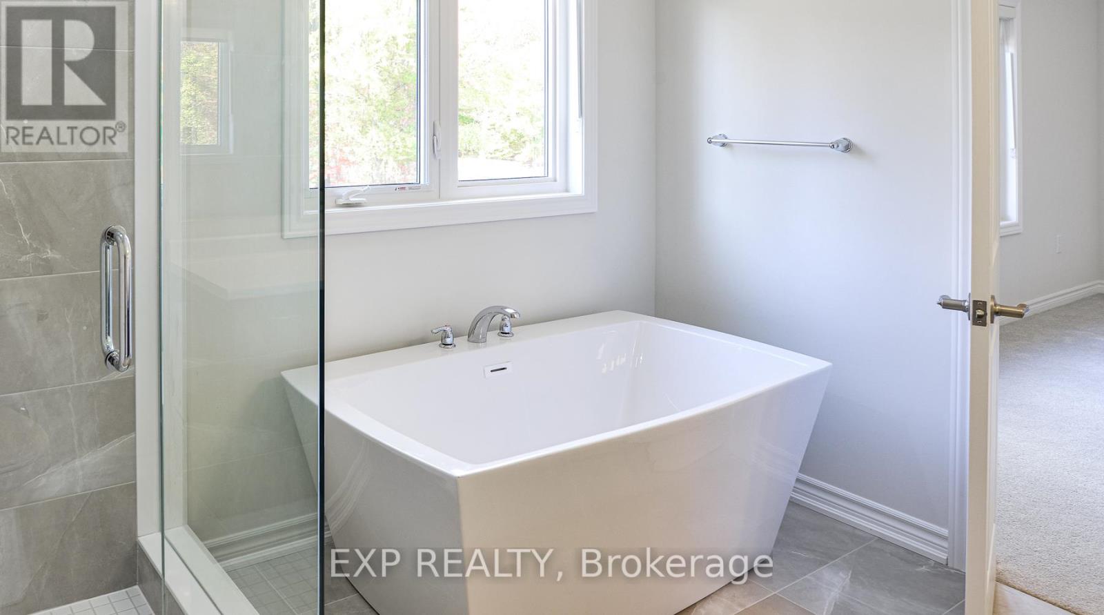 185 Beechwood Forest Lane, Gravenhurst, Ontario  P1P 0H8 - Photo 18 - X12457292