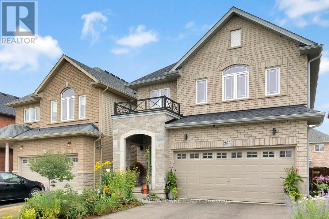266 DALGLEISH TRAIL, Hamilton, Ontario