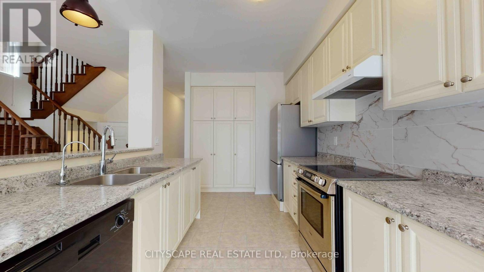 17 Beatty Avenue, Thorold, Ontario  L3B 5N5 - Photo 4 - X12463866