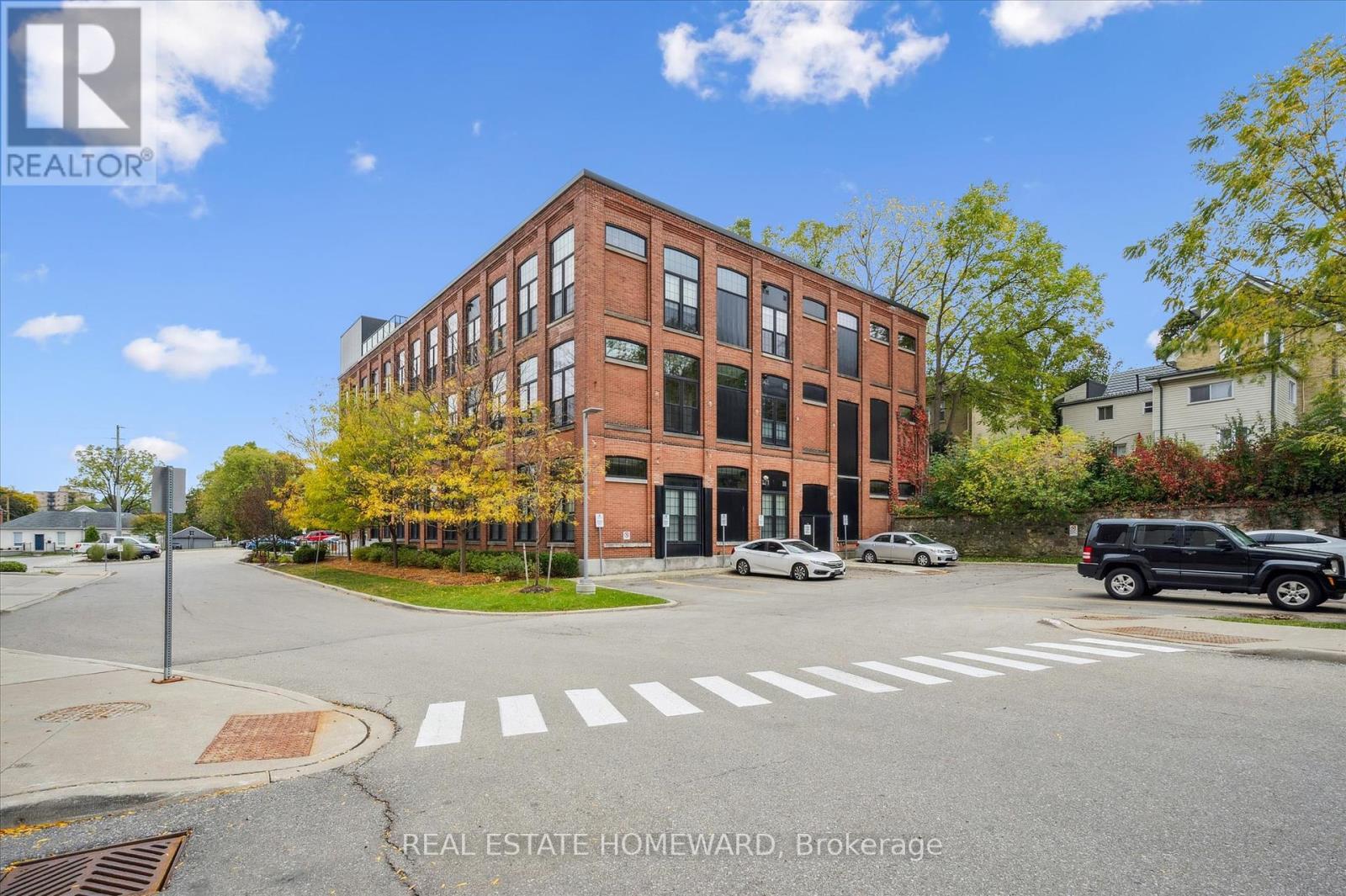 303 - 24 Cedar Street, Cambridge, Ontario  N1S 0B2 - Photo 4 - X12463900