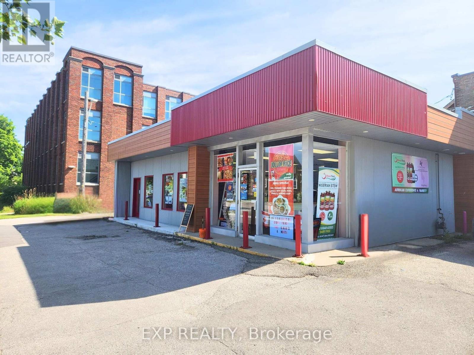 357 DUNDAS STREET, Woodstock, Ontario