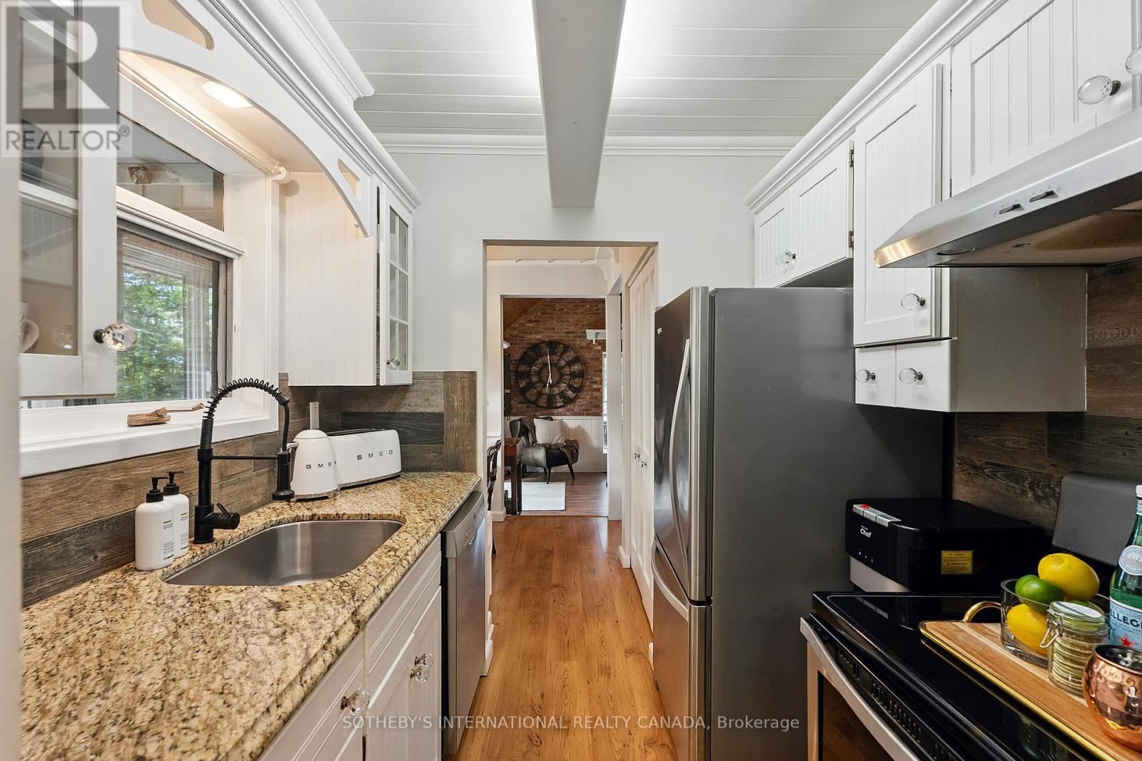 1050 Cobble Rose Lane, Minden Hills, Ontario  K0M 2L1 - Photo 8 - X12463906