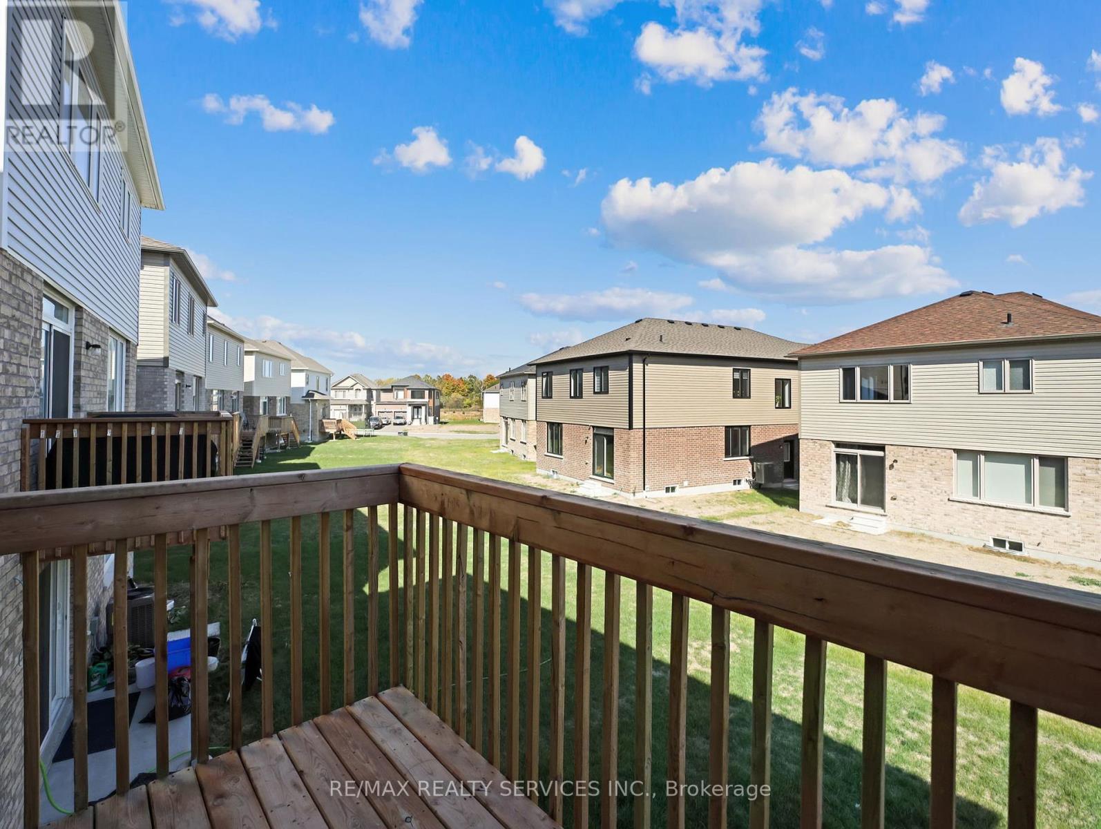 28 Ford Street, Brant, Ontario  N0E 1N0 - Photo 25 - X12463910
