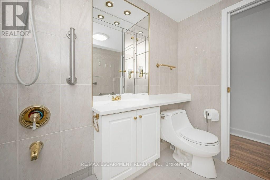 201 - 9 Grant Boulevard, Hamilton, Ontario  L9H 4L5 - Photo 26 - X12463916