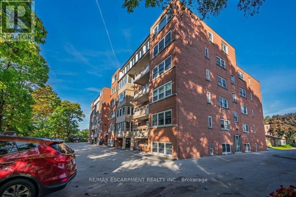 201 - 9 Grant Boulevard, Hamilton, Ontario  L9H 4L5 - Photo 34 - X12463916