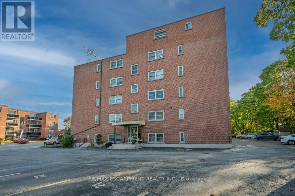 201 - 9 Grant Boulevard, Hamilton, Ontario  L9H 4L5 - Photo 35 - X12463916