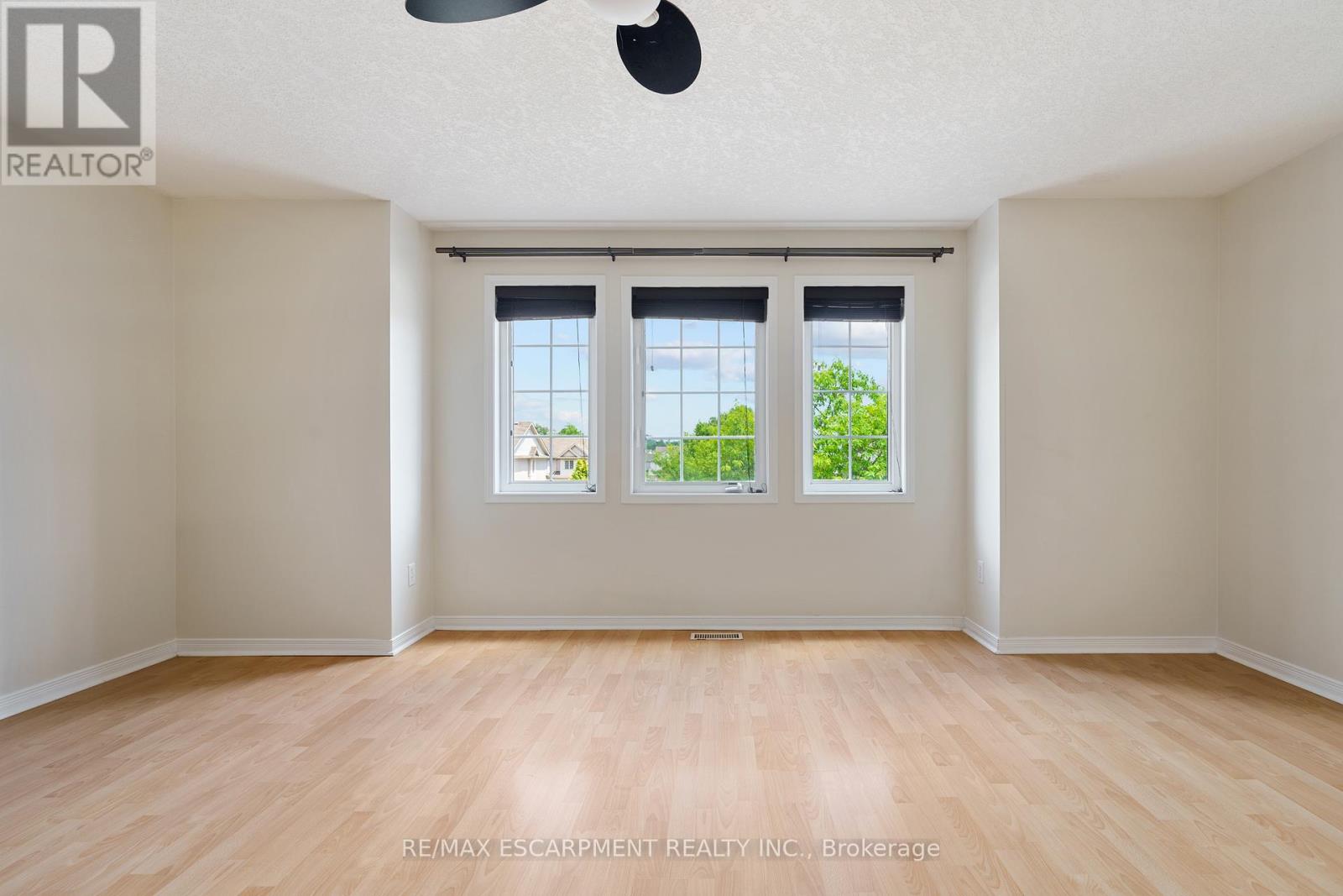 P87 - 175 David Bergey Drive, Kitchener, Ontario  N2E 4H8 - Photo 17 - X12463964