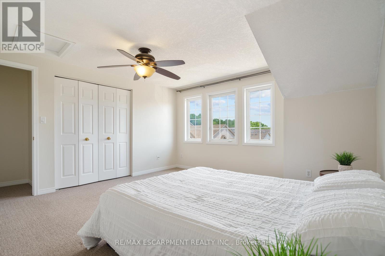 P87 - 175 David Bergey Drive, Kitchener, Ontario  N2E 4H8 - Photo 19 - X12463964