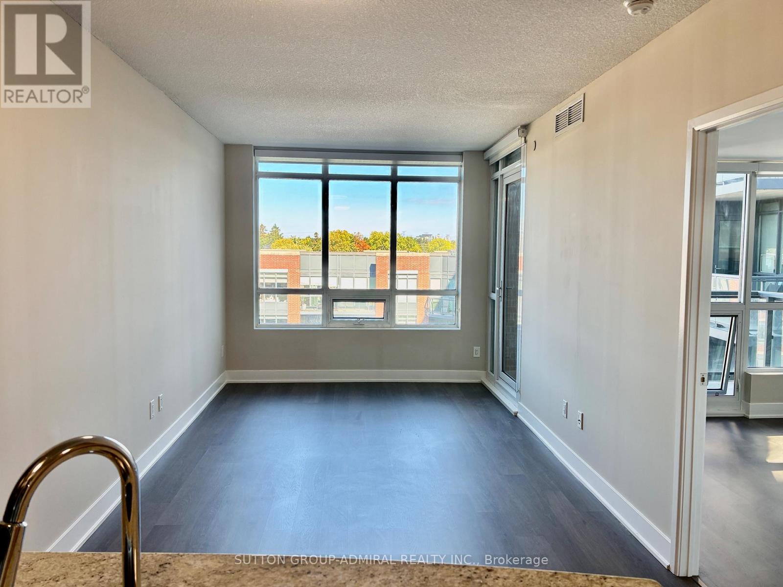 604 - 7608 YONGE STREET, Vaughan, Ontario
