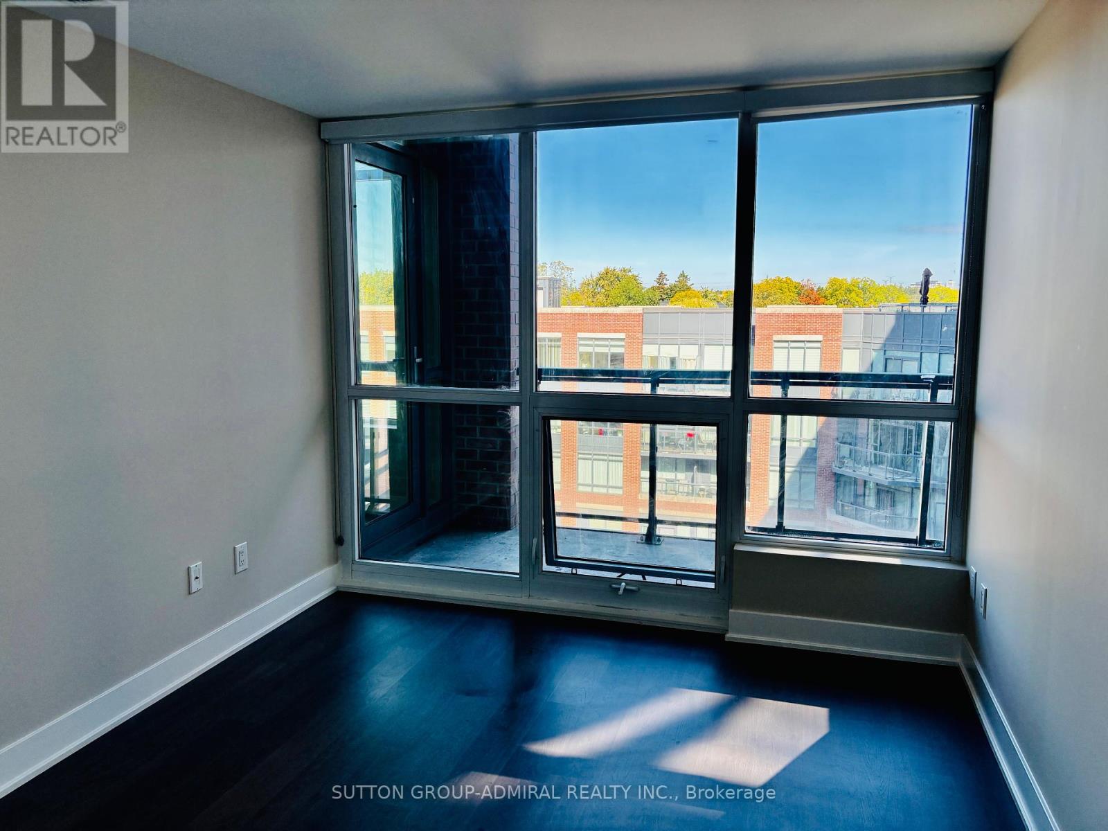 604 - 7608 Yonge Street, Vaughan, Ontario  L4J 0J5 - Photo 3 - N12464022