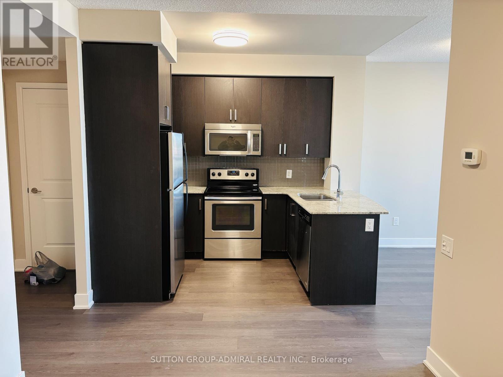 604 - 7608 Yonge Street, Vaughan, Ontario  L4J 0J5 - Photo 8 - N12464022