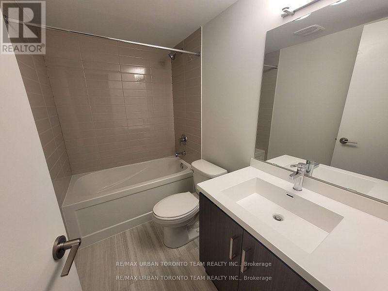 324 - 130 Honeycrisp Crescent, Vaughan, Ontario  L4K 0N6 - Photo 20 - N12464033