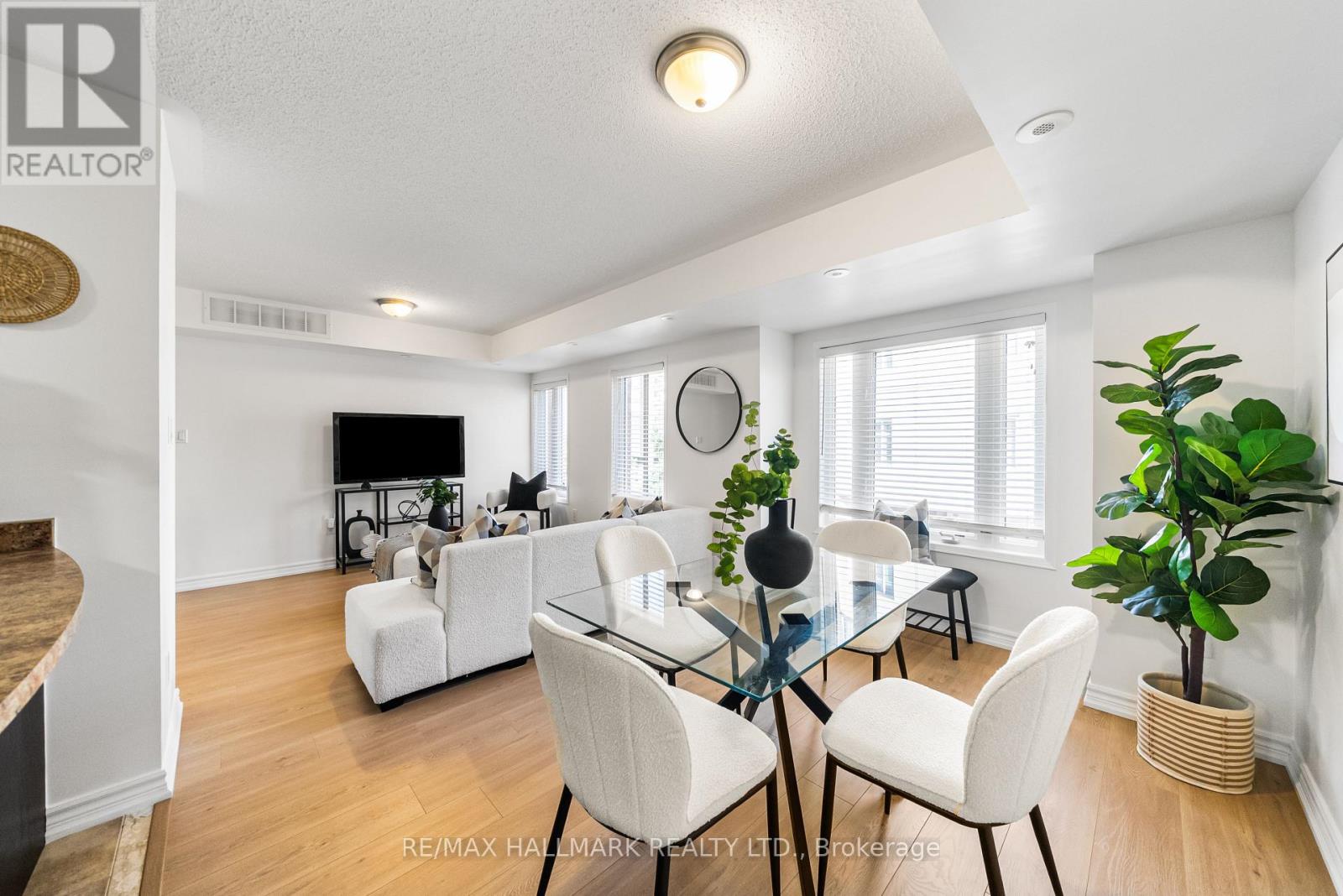 213 - 308 John Street, Markham, Ontario  L3T 0A7 - Photo 8 - N12464055