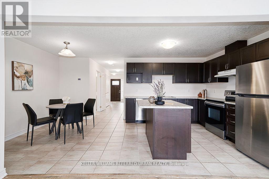 14 Foley Crescent, Collingwood, Ontario  L9Y 3B7 - Photo 4 - S12464016