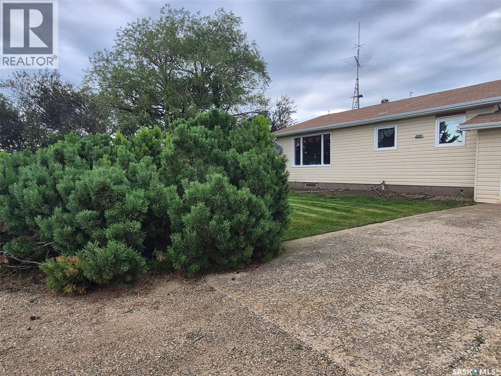 Gader Acreage, Coulee Rm No. 136, Saskatchewan  S0N 1M0 - Photo 3 - SK020812