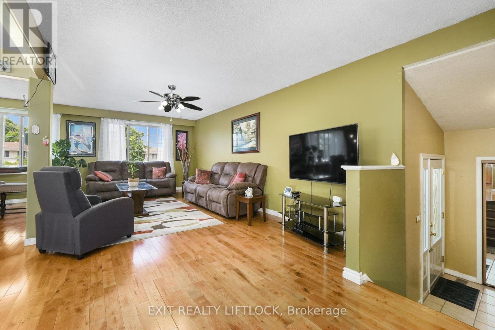 2102 Walker Avenue, Peterborough, Ontario  K9L 1S1 - Photo 14 - X12259976
