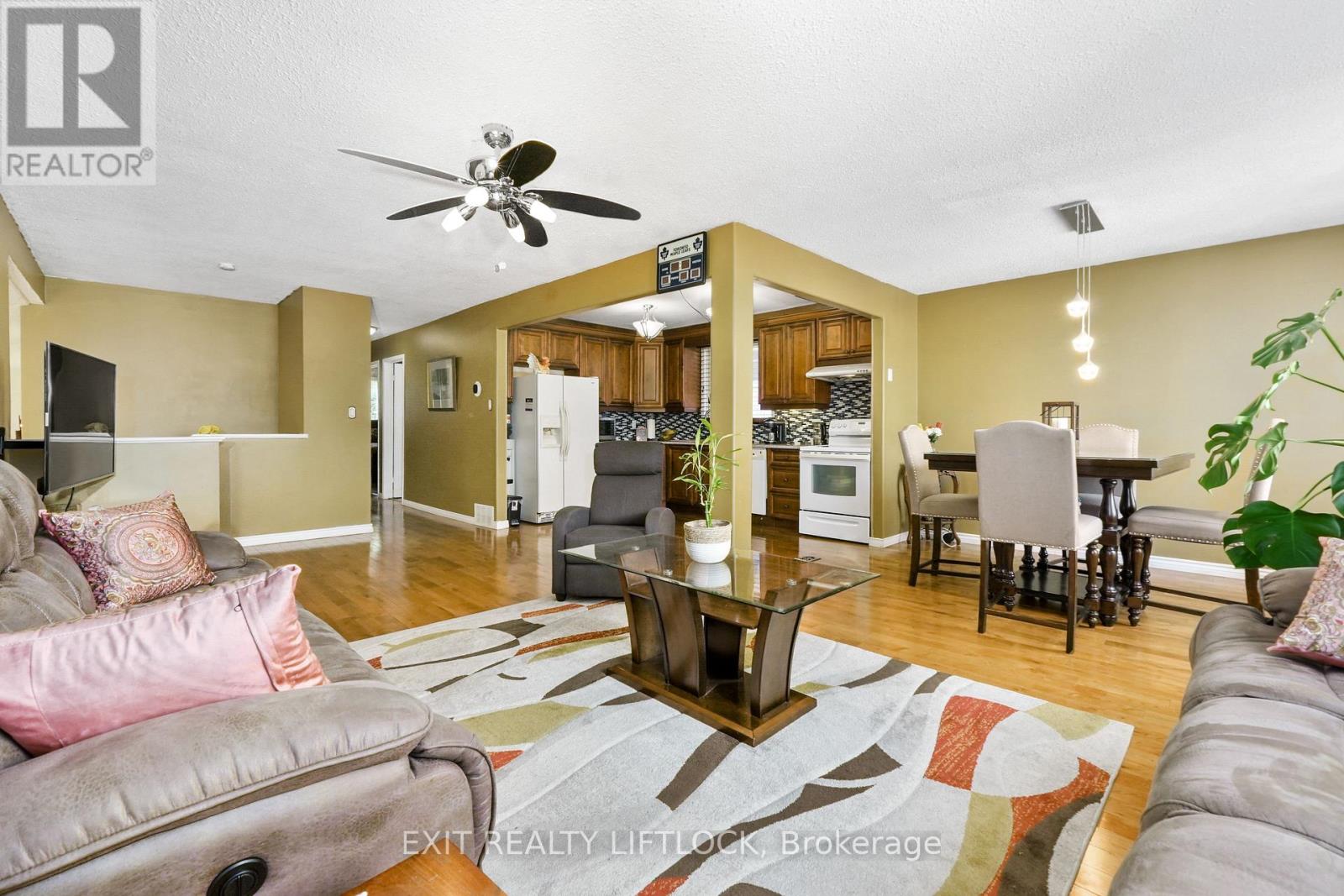 2102 Walker Avenue, Peterborough, Ontario  K9L 1S1 - Photo 18 - X12259976