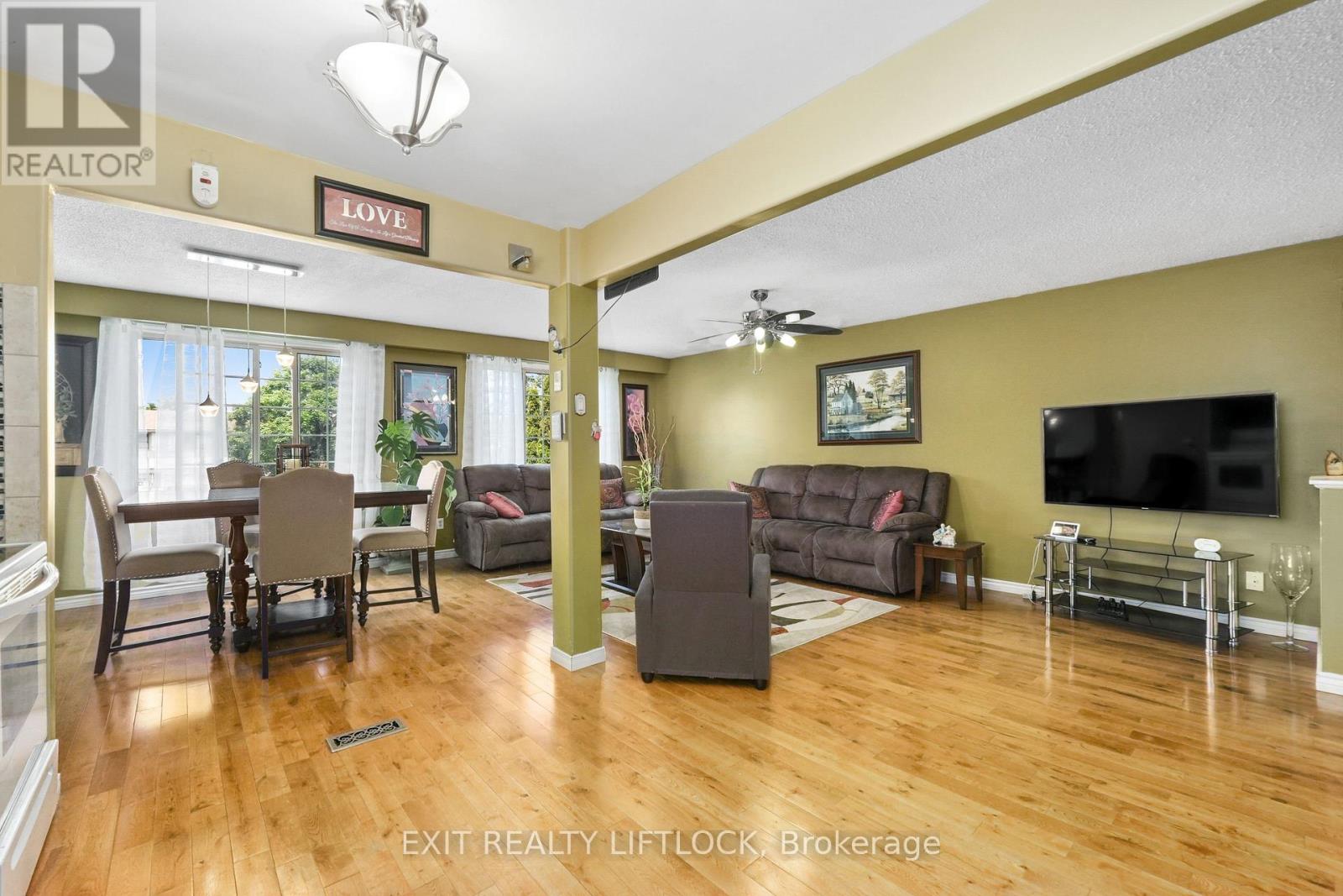 2102 Walker Avenue, Peterborough, Ontario  K9L 1S1 - Photo 15 - X12259976