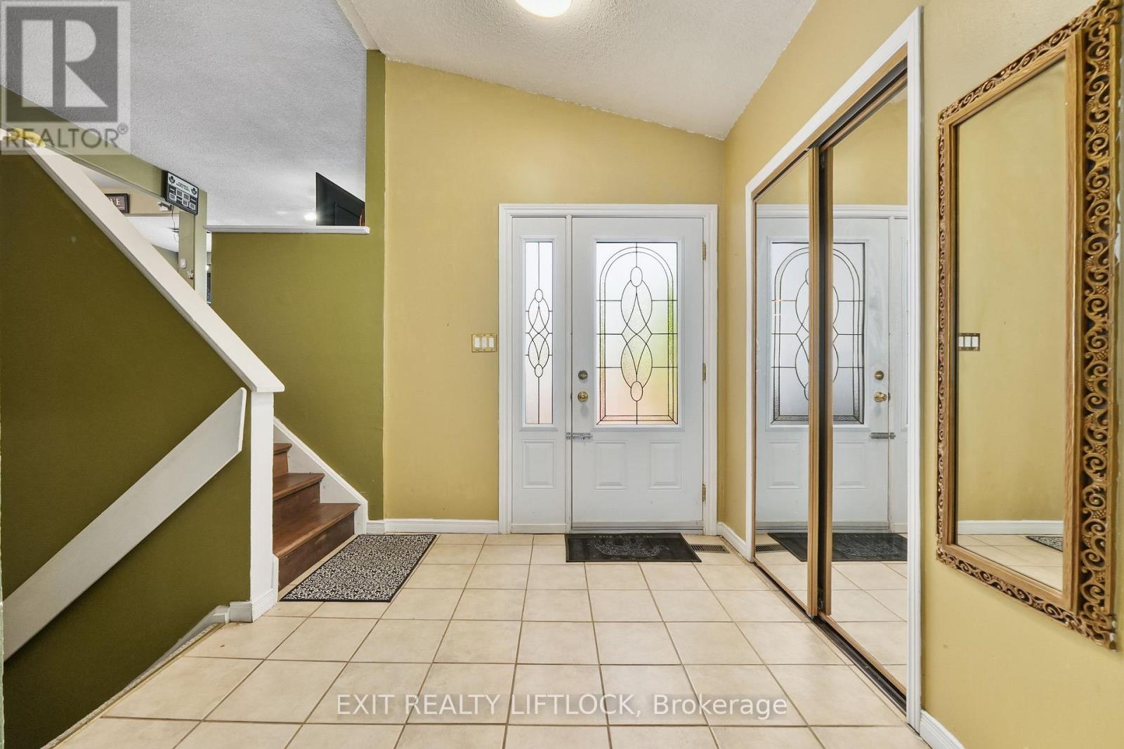 2102 Walker Avenue, Peterborough, Ontario  K9L 1S1 - Photo 11 - X12259976