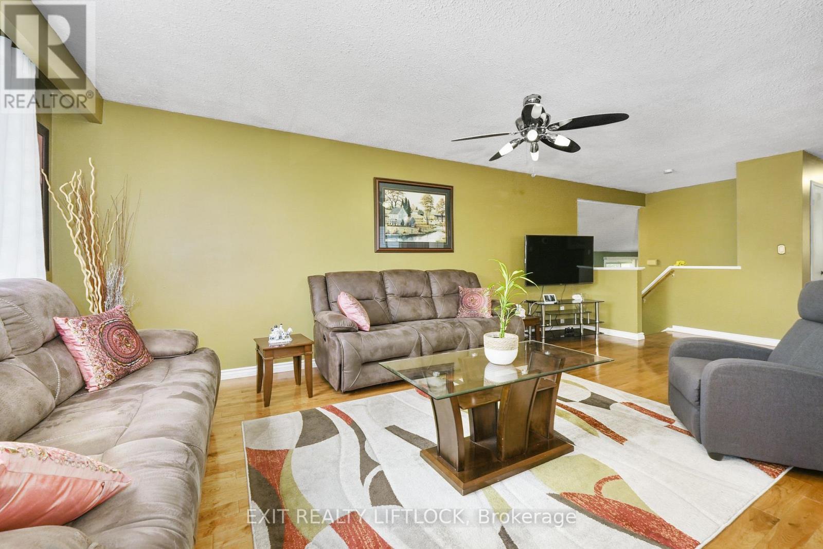 2102 Walker Avenue, Peterborough, Ontario  K9L 1S1 - Photo 16 - X12259976