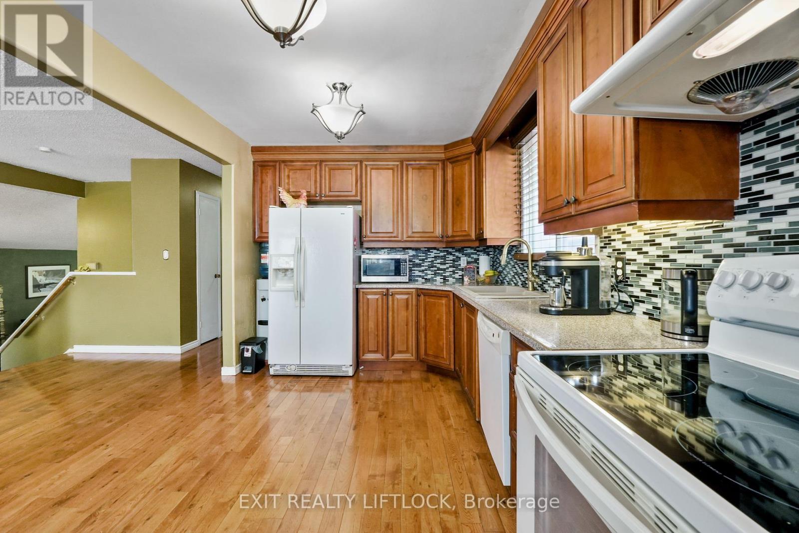 2102 Walker Avenue, Peterborough, Ontario  K9L 1S1 - Photo 21 - X12259976