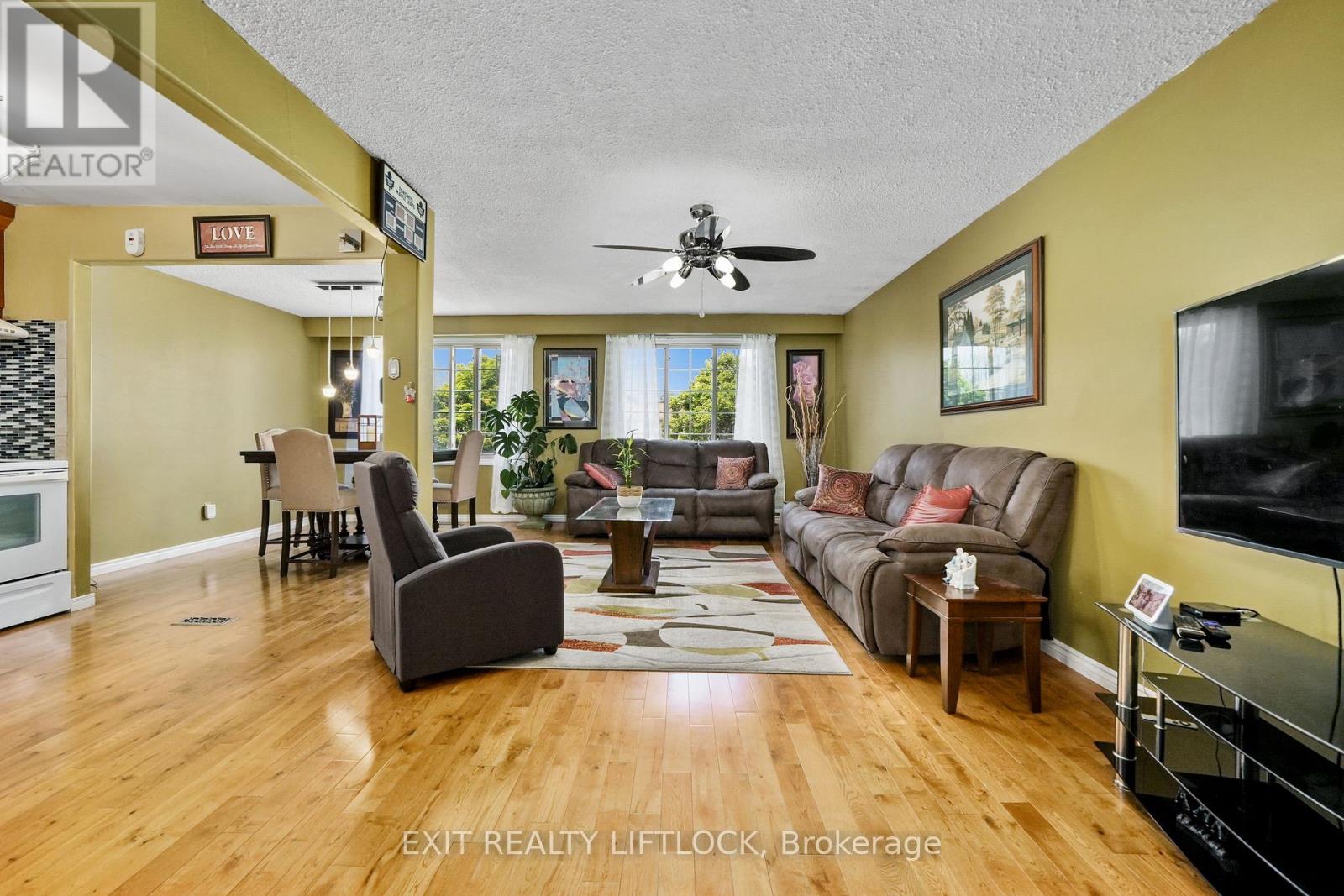 2102 Walker Avenue, Peterborough, Ontario  K9L 1S1 - Photo 17 - X12259976