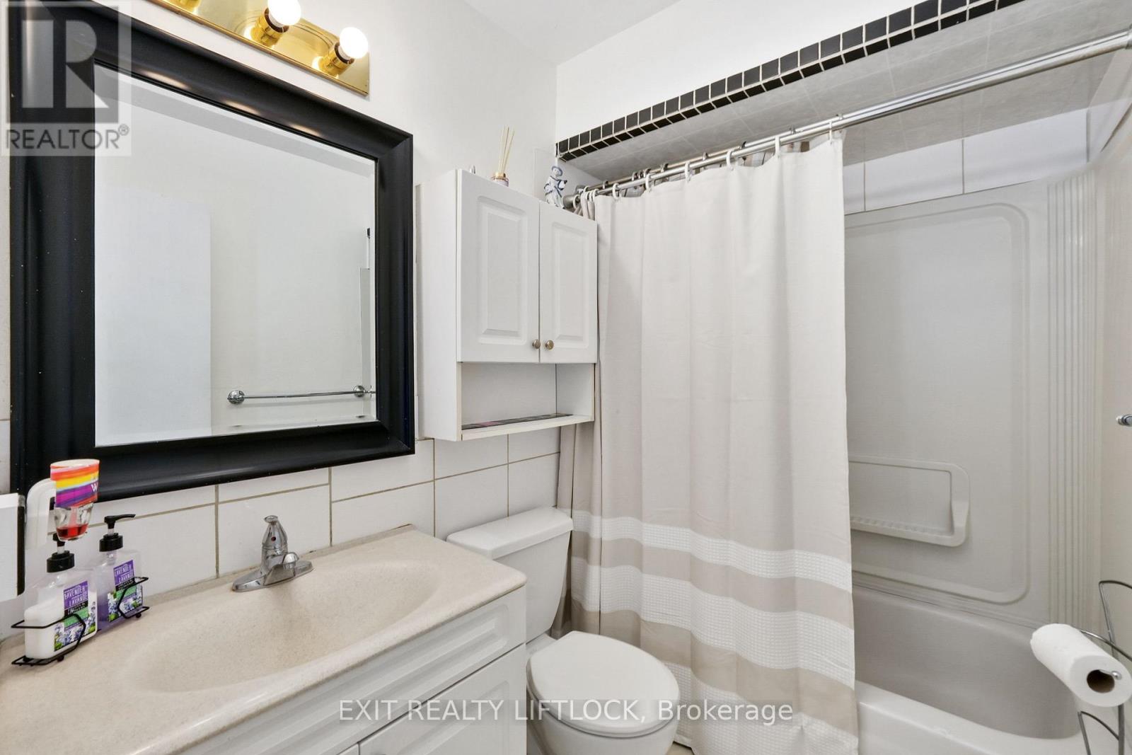 2102 Walker Avenue, Peterborough, Ontario  K9L 1S1 - Photo 31 - X12259976
