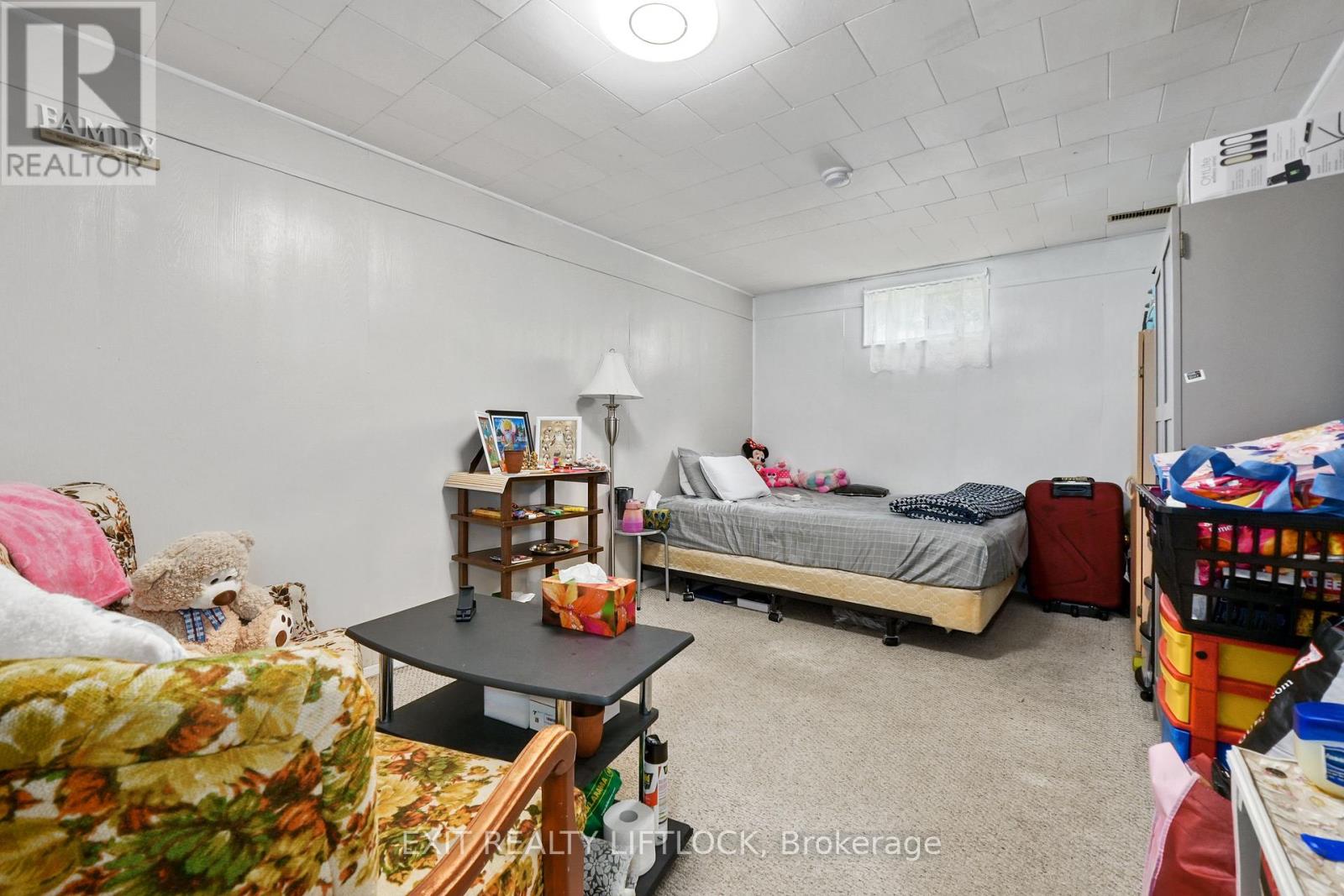 2102 Walker Avenue, Peterborough, Ontario  K9L 1S1 - Photo 33 - X12259976