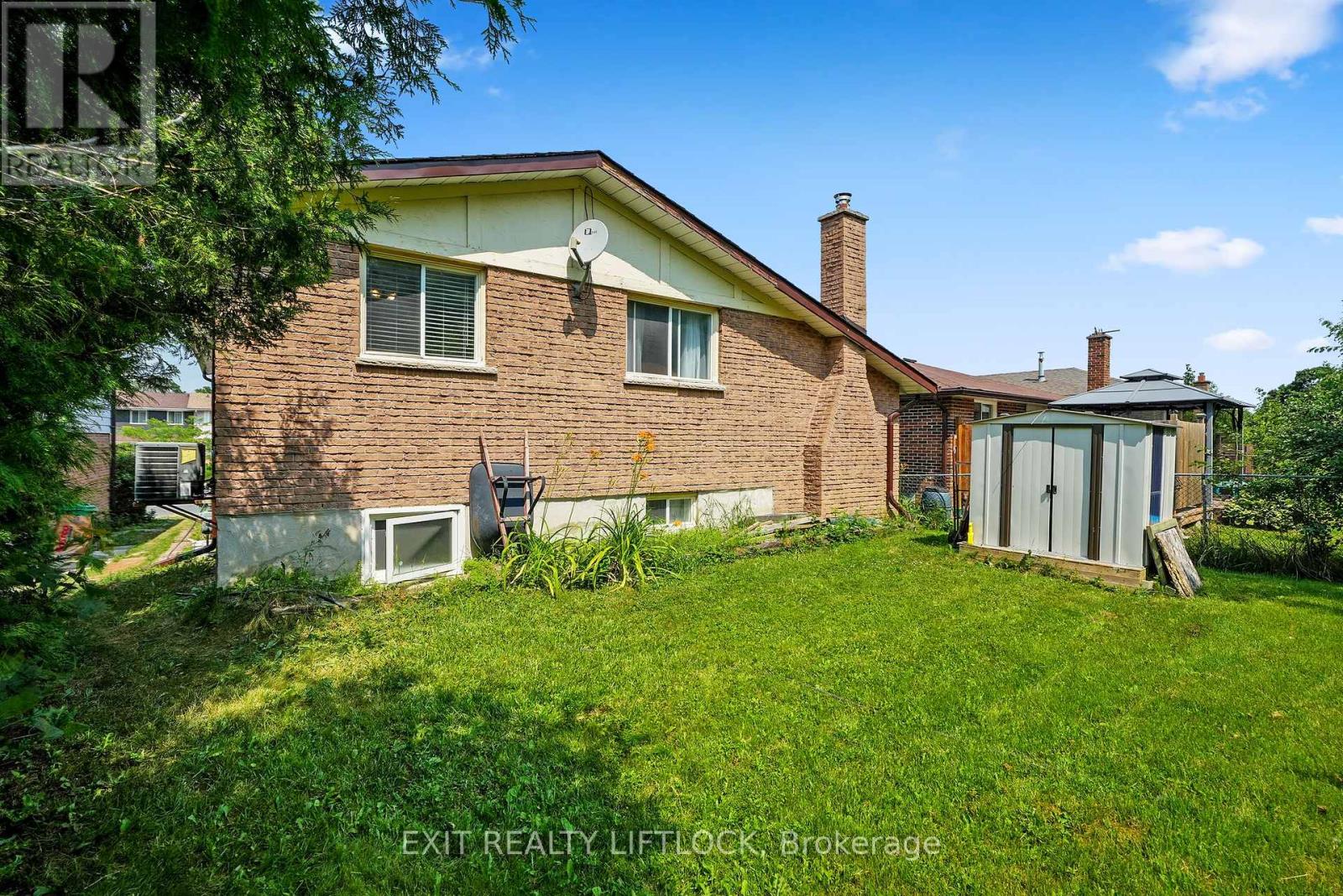 2102 Walker Avenue, Peterborough, Ontario  K9L 1S1 - Photo 36 - X12259976