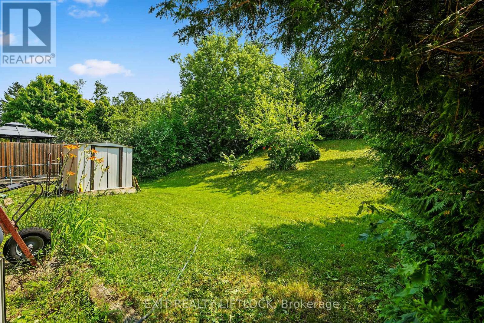 2102 Walker Avenue, Peterborough, Ontario  K9L 1S1 - Photo 38 - X12259976