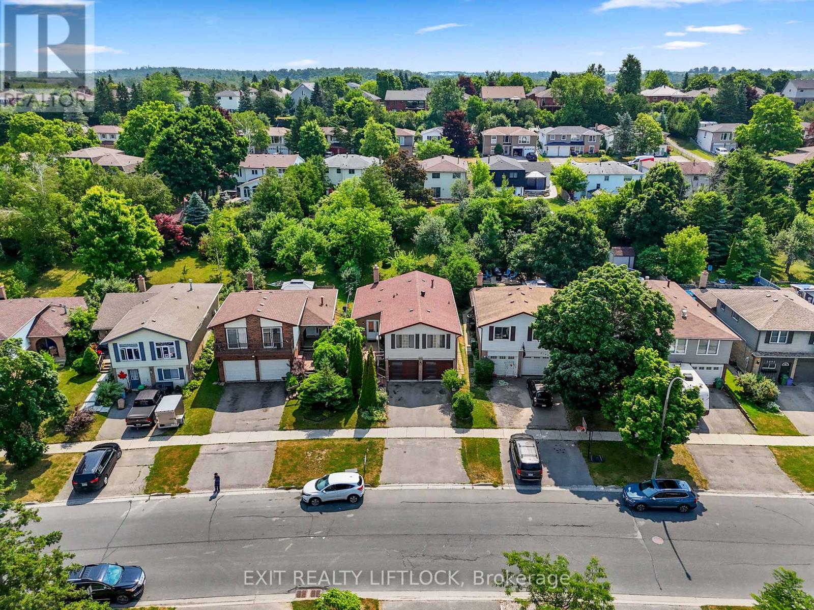 2102 Walker Avenue, Peterborough, Ontario  K9L 1S1 - Photo 4 - X12259976