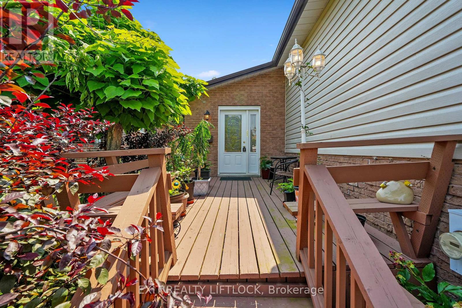 2102 Walker Avenue, Peterborough, Ontario  K9L 1S1 - Photo 8 - X12259976