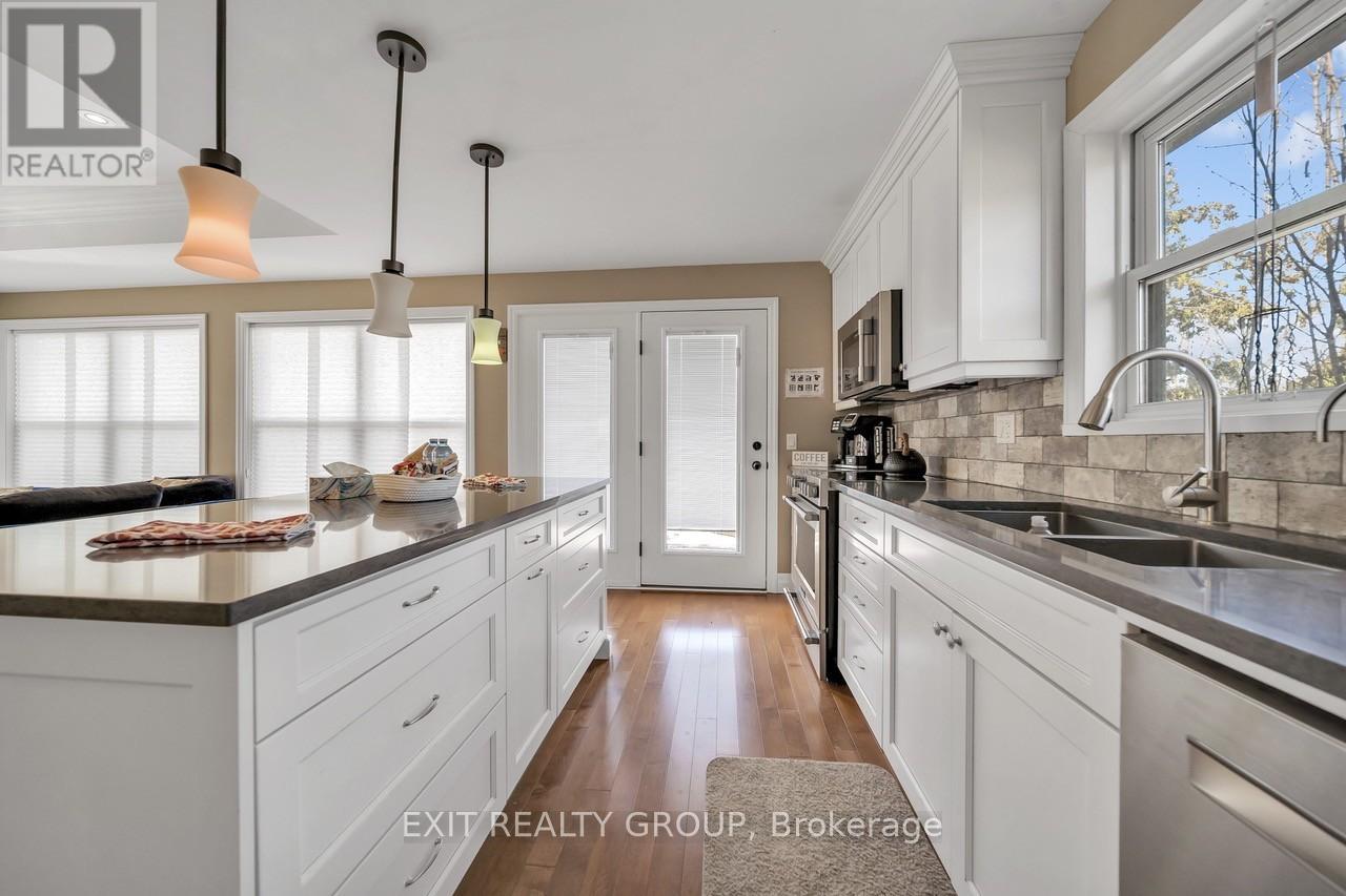 1531 Foxboro Stirling Road, Quinte West, Ontario  K0K 3E0 - Photo 16 - X12430675