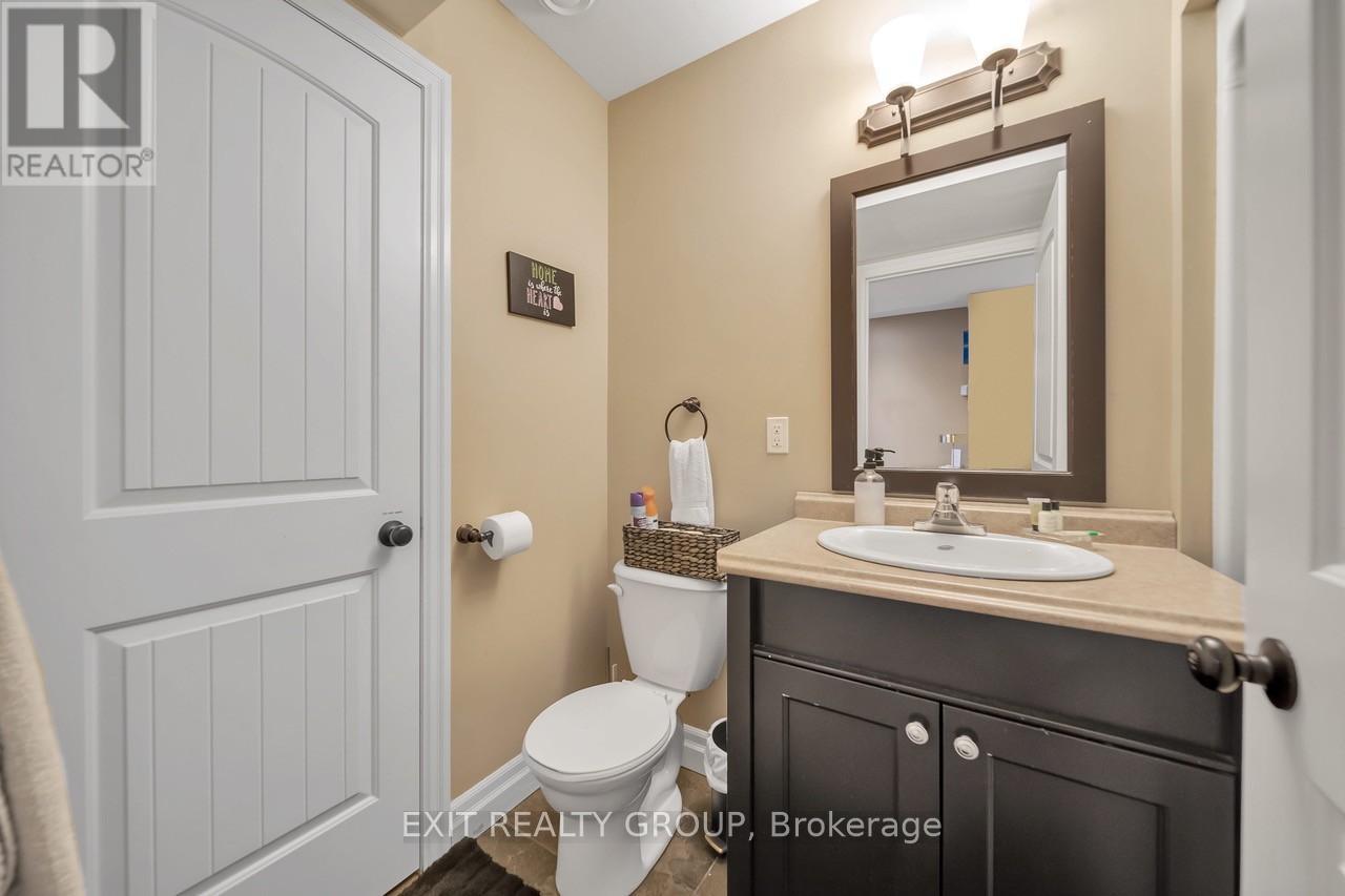 1531 Foxboro Stirling Road, Quinte West, Ontario  K0K 3E0 - Photo 27 - X12430675