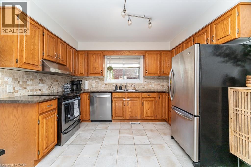 33 Morton Avenue, Dundas, Ontario  L9H 6W6 - Photo 19 - 40778772