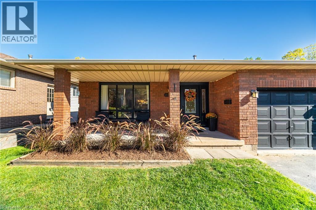 33 Morton Avenue, Dundas, Ontario  L9H 6W6 - Photo 6 - 40778772