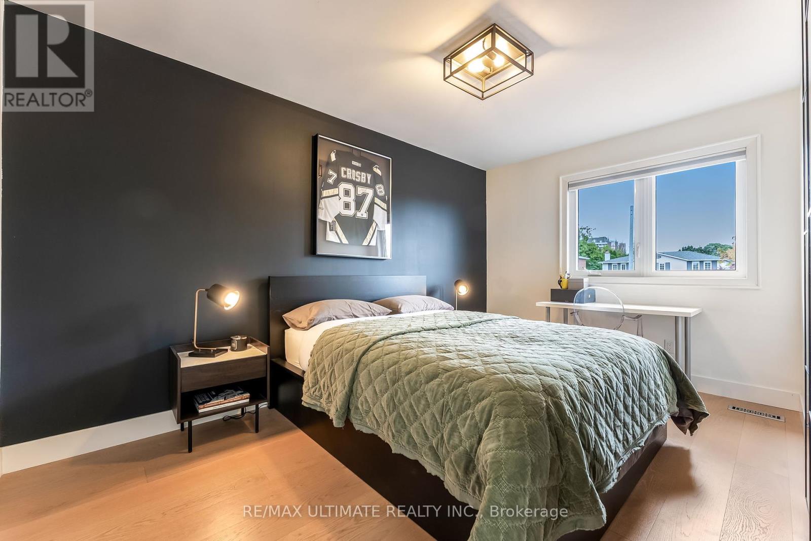 4157 Marblethorne Court, Mississauga, Ontario  L4W 2H9 - Photo 33 - W12463995