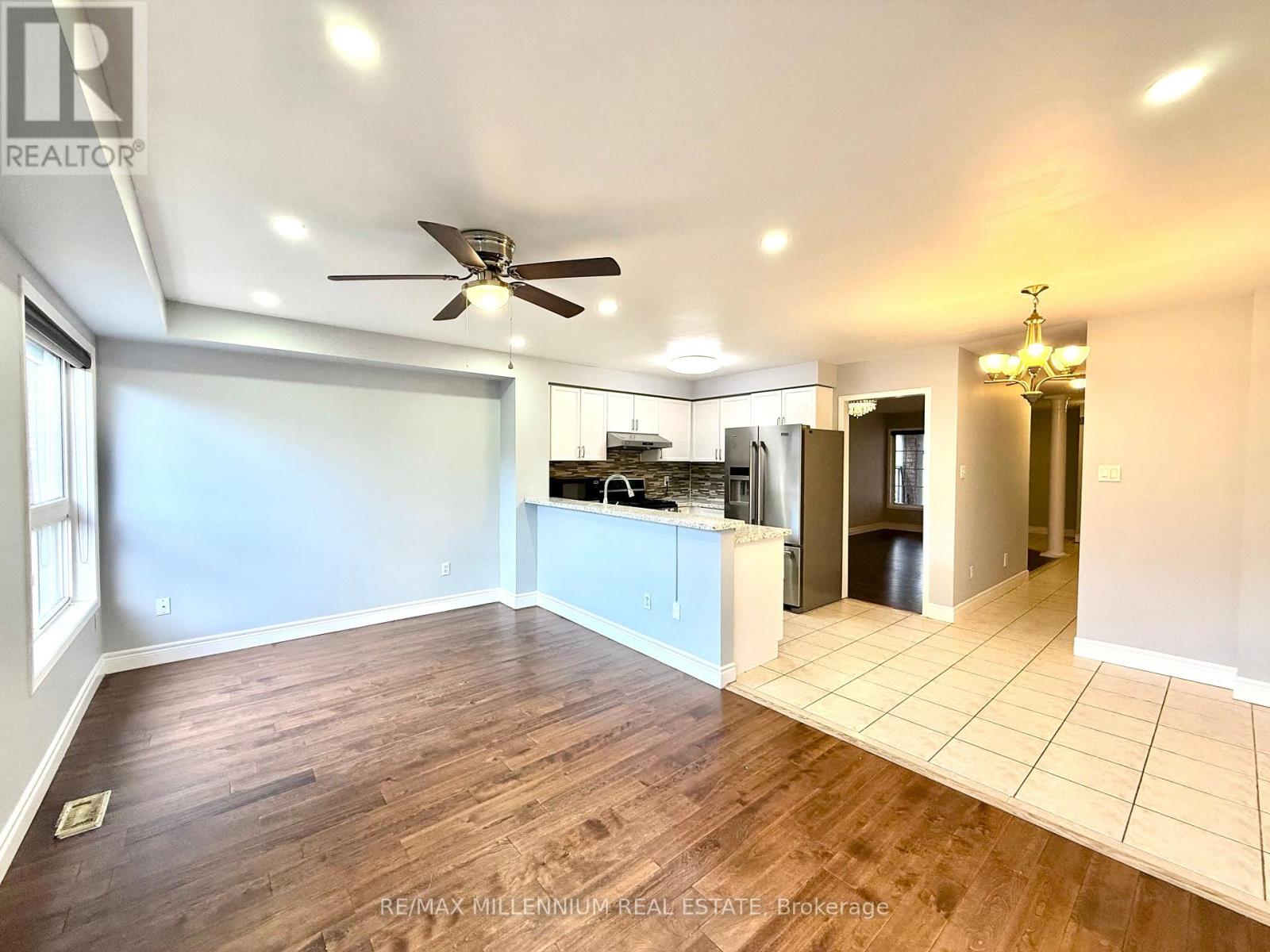 163 Willow Park Dr Drive, Brampton, Ontario  L6R 2N1 - Photo 10 - W12464002