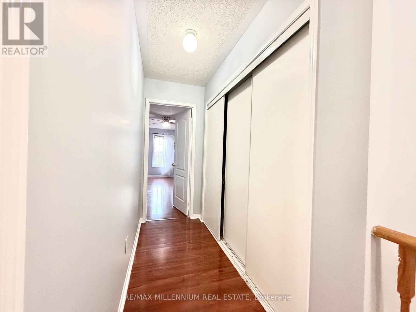 163 Willow Park Dr Drive, Brampton, Ontario  L6R 2N1 - Photo 18 - W12464002